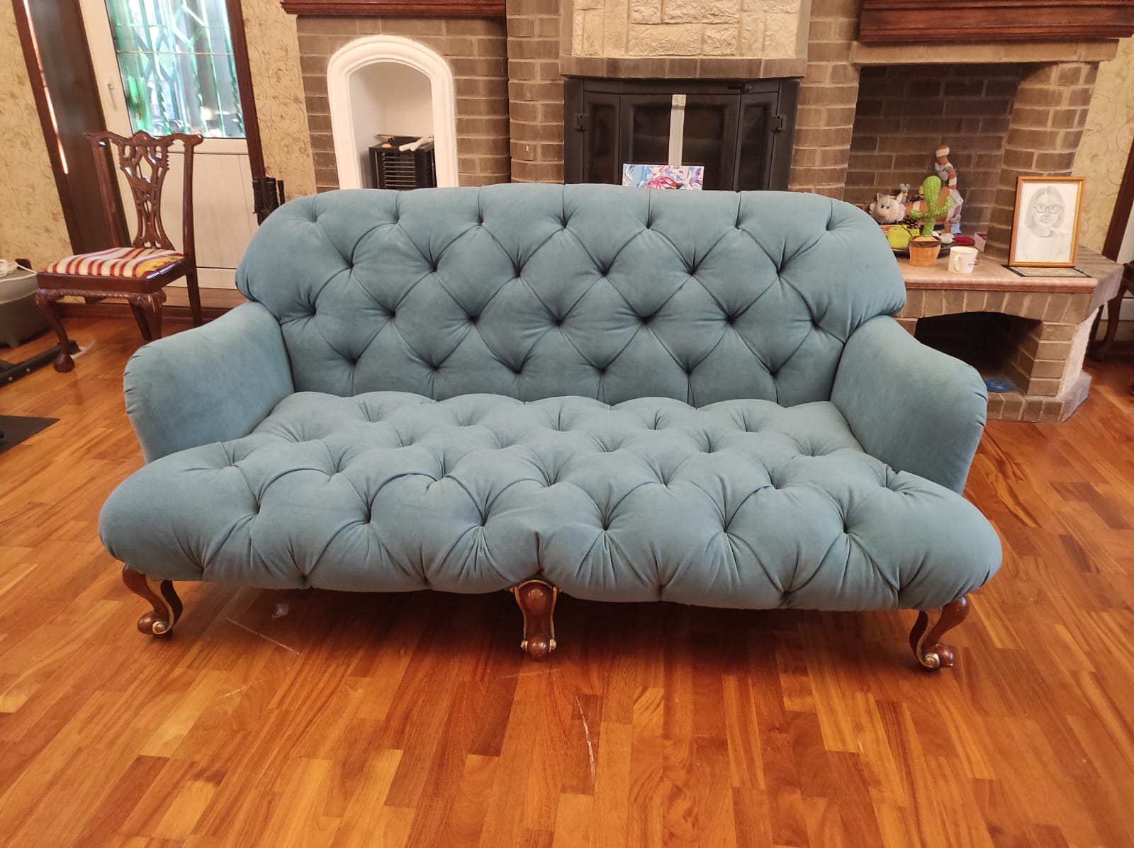 Обивка дивана. Сусуман